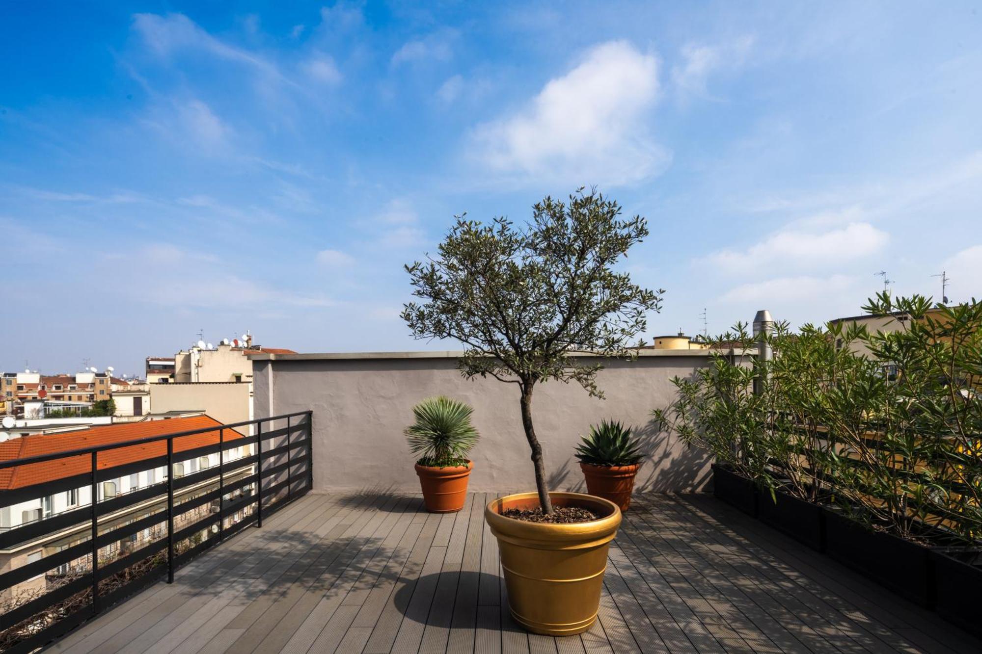 Cadamosto Art Penthouse With Terrace R&r * Mailand